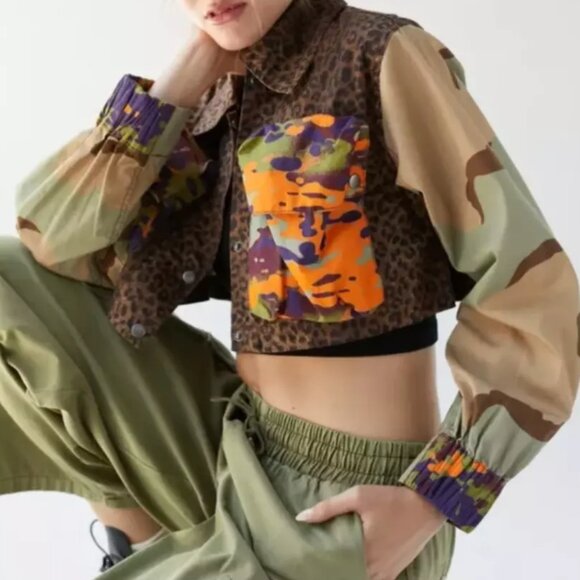 BDG Jenny Camo Print Zip Cropped Utility Jacket - Picture 5 of 14
